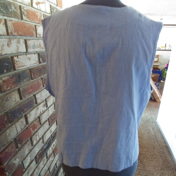 Lovely embroidered Linen/Rayon vest - Picture 5 of 7